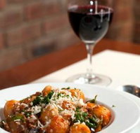 Lombardys on Hesse - Palm Beach Accommodation