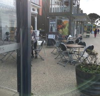 Pasquini's Deli - Palm Beach Accommodation