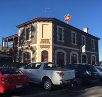 Coach and Horses Inn - Palm Beach Accommodation