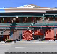 Korong Vale Hotel - Palm Beach Accommodation