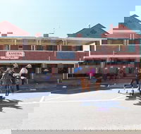 Kaneira Hotel Restaurant - Palm Beach Accommodation