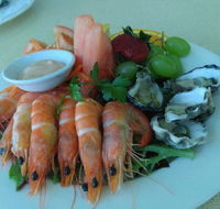 Gold Po Loy - Palm Beach Accommodation