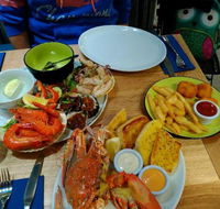 Stingrays Ocean Grill - Palm Beach Accommodation