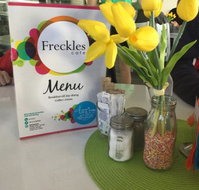 Freckles Cafe - Palm Beach Accommodation
