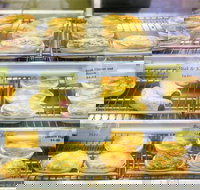 LB Hot Bread - Palm Beach Accommodation