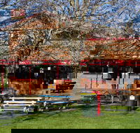 Snow Goose Hotel Adaminaby - Palm Beach Accommodation