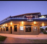 Blackbutt Hotel - Palm Beach Accommodation
