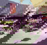 Verve Bar  Kitchen - Palm Beach Accommodation