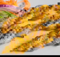 8 Thai - Palm Beach Accommodation