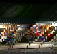 Putong Thai Restaurant - Palm Beach Accommodation