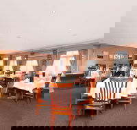 Trappers Restaurant - Palm Beach Accommodation