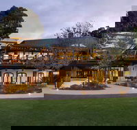 Leeuwin Estate - Palm Beach Accommodation