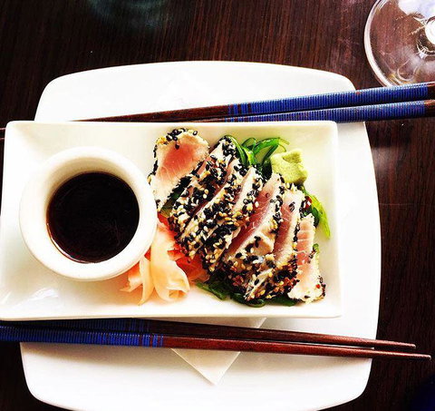 2 Fish Seafood Restaurant - Palm Beach Accommodation 11