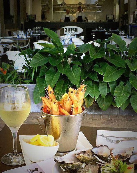 2 Fish Seafood Restaurant - Palm Beach Accommodation 8