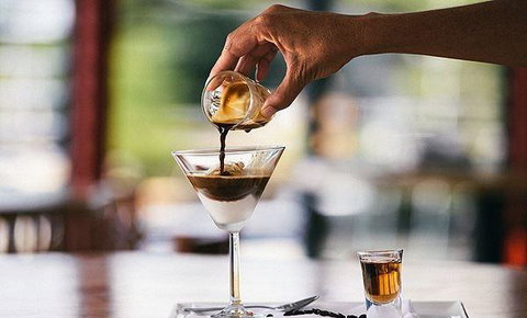 On The Inlet Seafood Restaurant - Palm Beach Accommodation 11