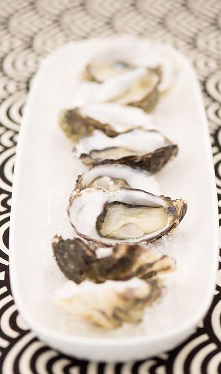 On The Inlet Seafood Restaurant - Palm Beach Accommodation 4