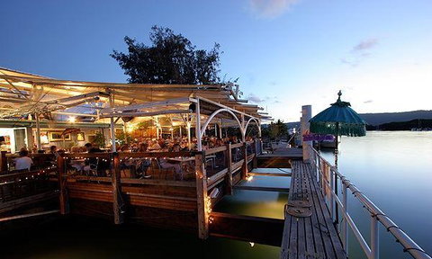 On The Inlet Seafood Restaurant - Palm Beach Accommodation 8