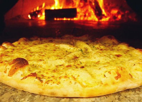 Heat Woodfired Pizza Bar - Palm Beach Accommodation 1