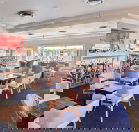 Australian 18 Footers - League Club - Palm Beach Accommodation