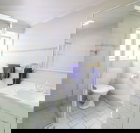 Caf Harmony Espresso Bar - Palm Beach Accommodation