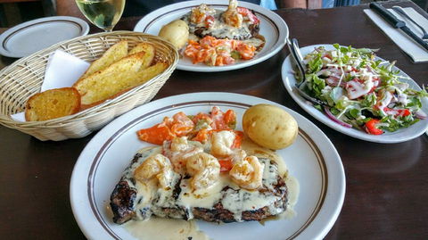 Donegan's Steakhouse - Palm Beach Accommodation 0