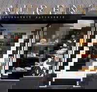 Laurent - Toorak - Palm Beach Accommodation