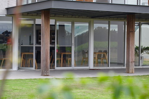 Ubertas Wines - Palm Beach Accommodation 2