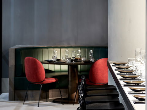 Midnight Bar - Palm Beach Accommodation 1