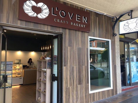 L'Oven Craft Bakery - Ashfield - Palm Beach Accommodation 0