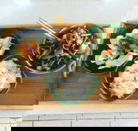 Thai 2 Go - Palm Beach Accommodation