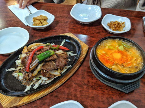 Jacksons Lounge Bar - Palm Beach Accommodation 0