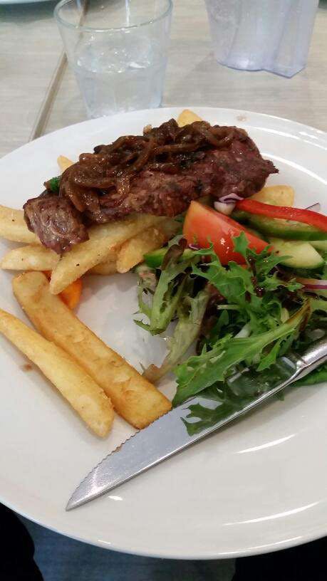 Canberra ACT Palm Beach Accommodation
