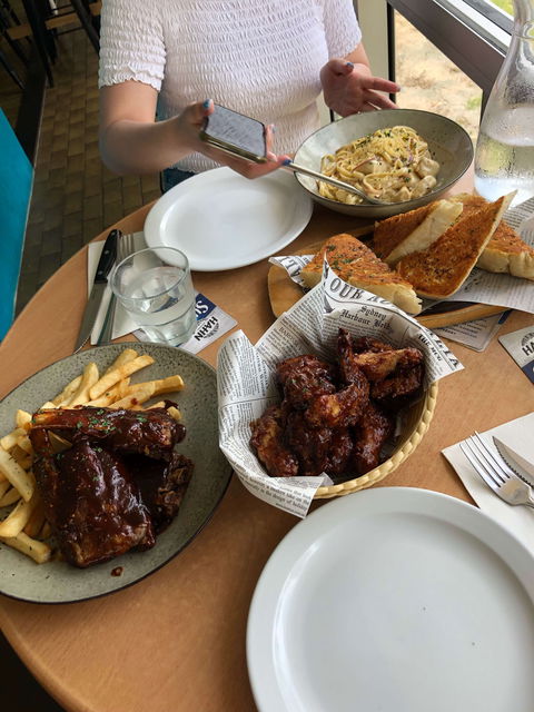 Mika Live BBQ & Bar - Palm Beach Accommodation 0