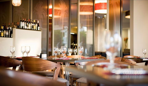 Table Forty Three - Palm Beach Accommodation 0