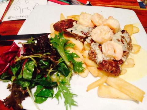 Breakers Bar & Cafe - Palm Beach Accommodation 0