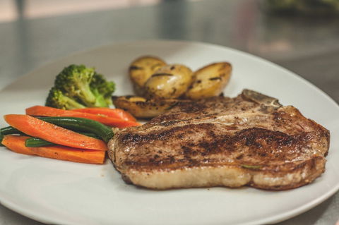 The Urvin's Bistro - Palm Beach Accommodation 0