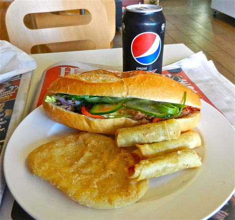 VN Wrap 'n' Roll - Sunshine North - Palm Beach Accommodation 0