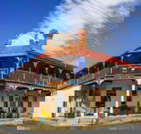 Ironbark Inn - Palm Beach Accommodation