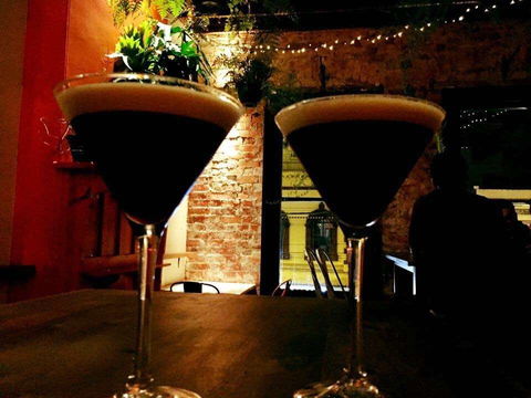 Mollie's Bar & Diner - Palm Beach Accommodation 0
