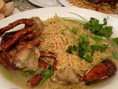 Thien Phu Restaurant - Palm Beach Accommodation 0