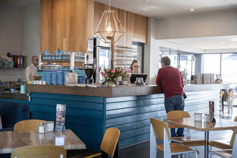 Ballarat Yacht Club - Palm Beach Accommodation 0