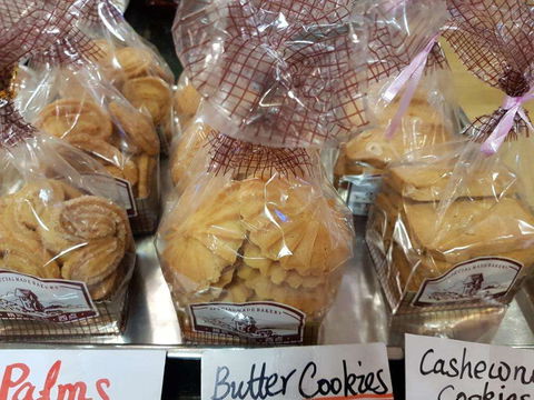 Cheung's Cakes & Cafe - Palm Beach Accommodation 0