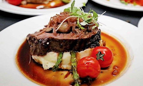 L' Aqua Restaurant - Palm Beach Accommodation 3