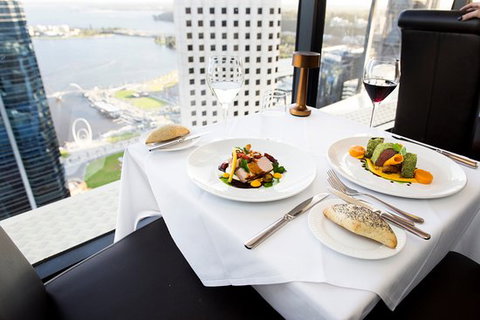 C Restaurant - Palm Beach Accommodation 21