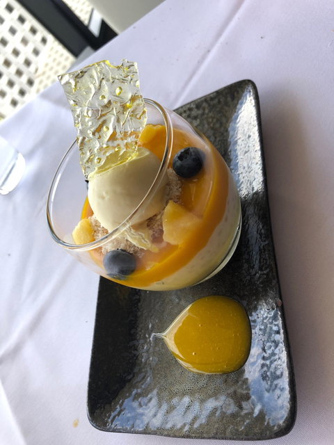 C Restaurant - Palm Beach Accommodation 28