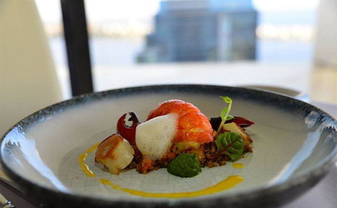 C Restaurant - Palm Beach Accommodation 12
