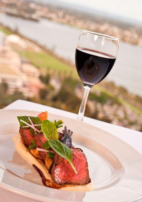 C Restaurant - Palm Beach Accommodation 14