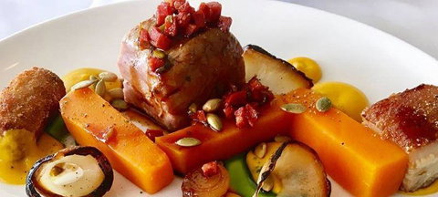 C Restaurant - Palm Beach Accommodation 2
