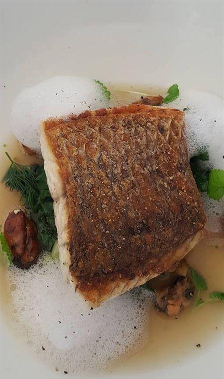 C Restaurant - Palm Beach Accommodation 4