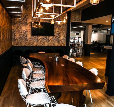 Six Tanks Brewing Co - Palm Beach Accommodation 1